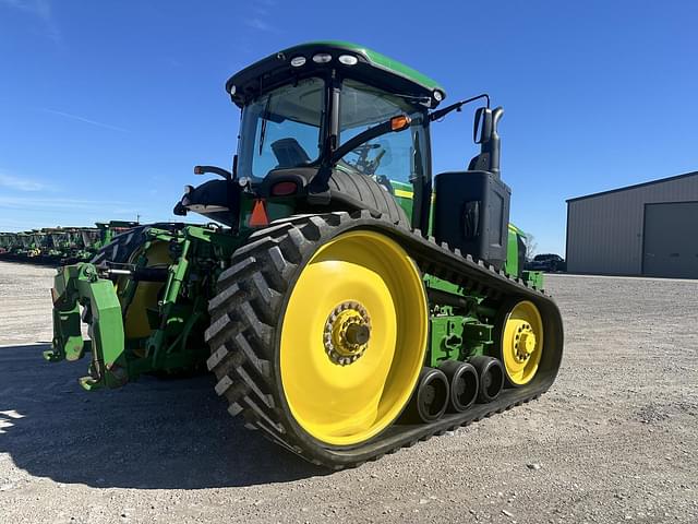 Image of John Deere 8370RT equipment image 2