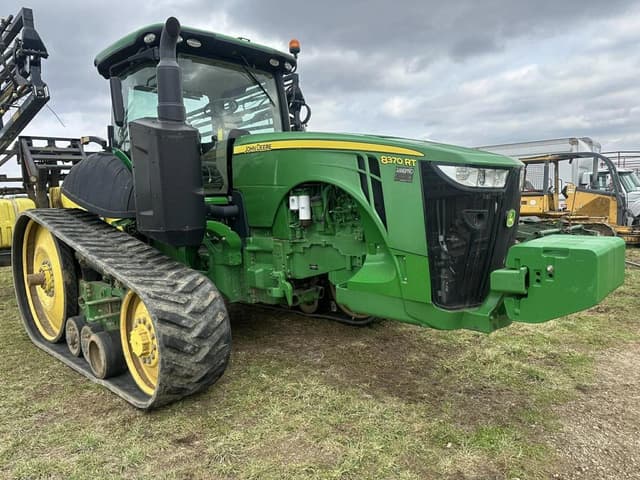 Image of John Deere 8370RT equipment image 1