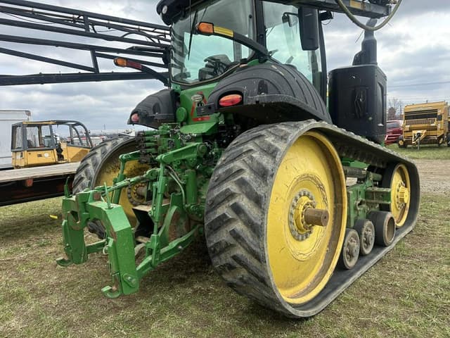 Image of John Deere 8370RT equipment image 2