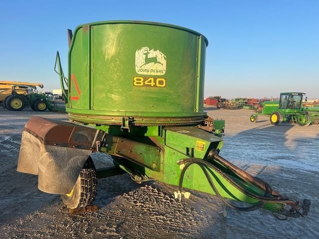 Main image John Deere 840