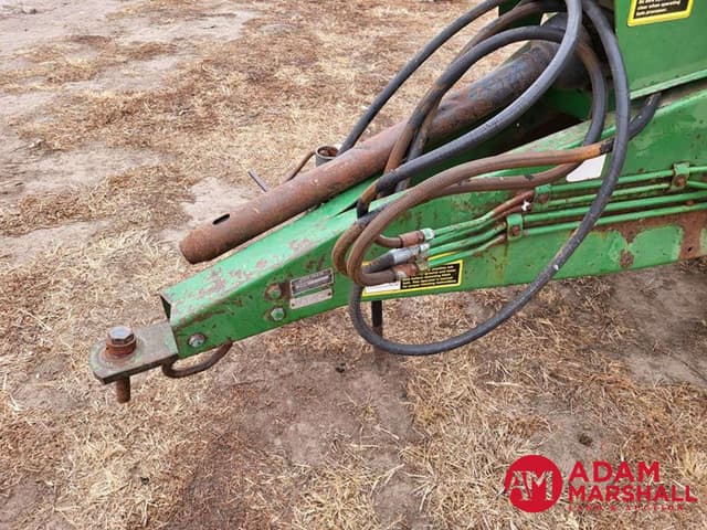 Image of John Deere 840 equipment image 4