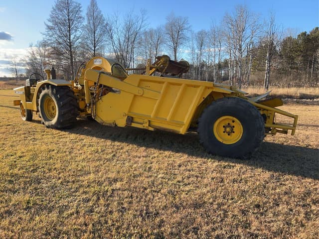 Image of John Deere 840 equipment image 2