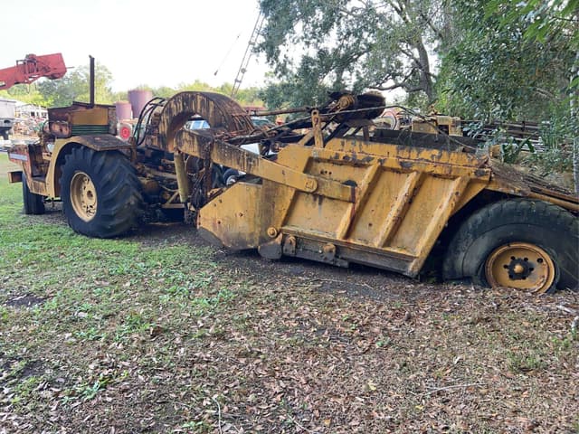 Image of John Deere 840 equipment image 2