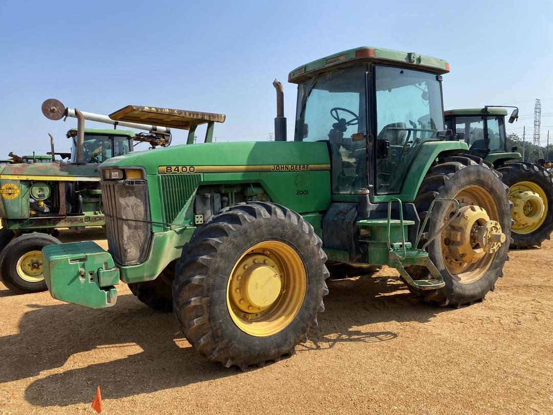 Image of John Deere 8400 Primary image