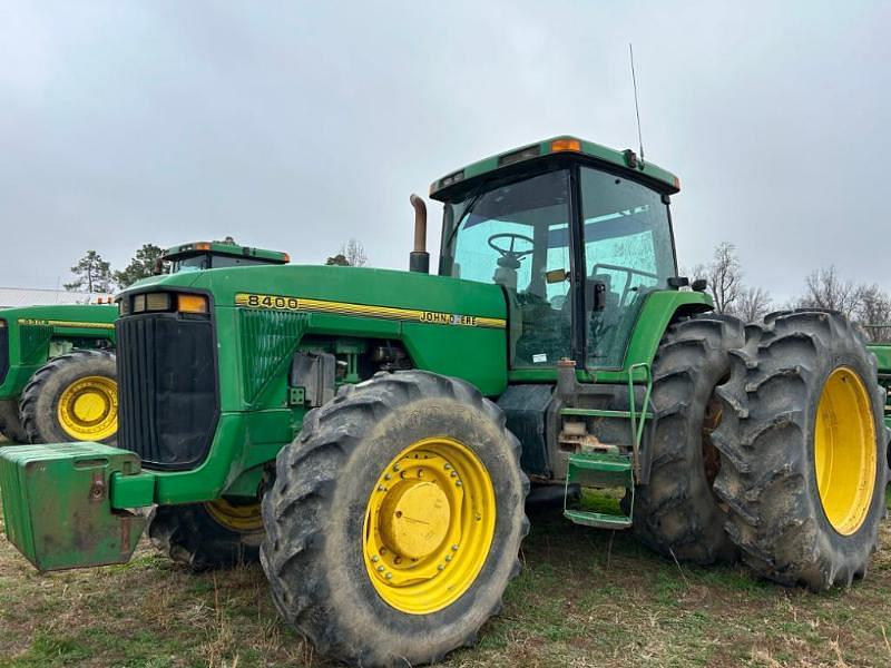 Image of John Deere 8400 Primary image