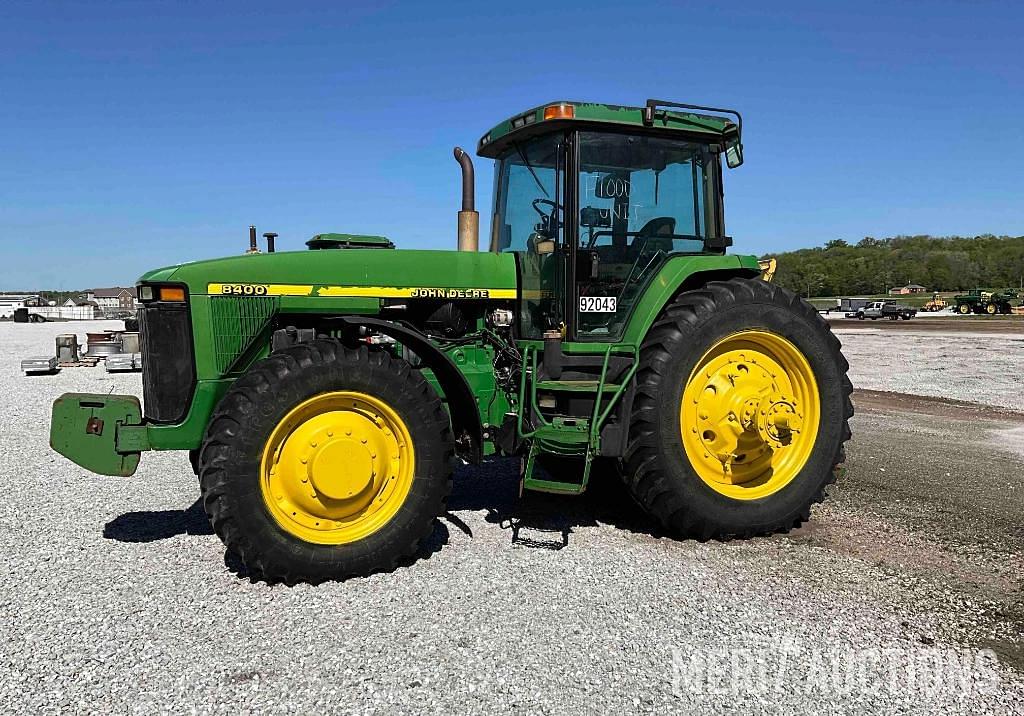 Image of John Deere 8400 Primary image