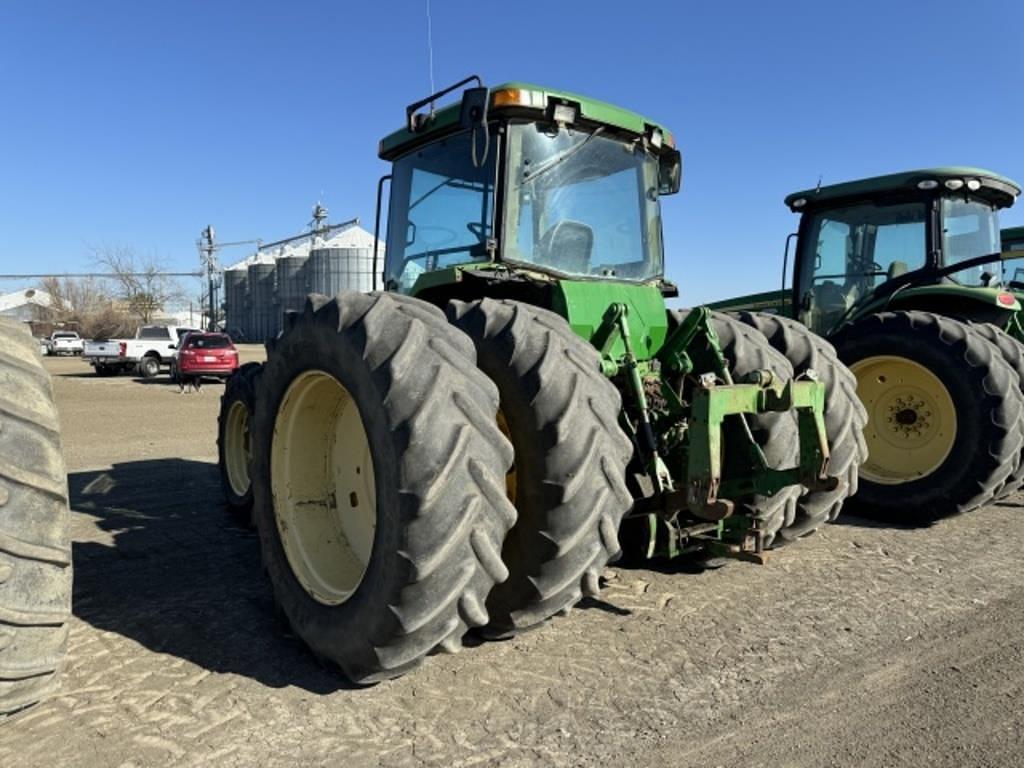 Image of John Deere 8400 Image 1