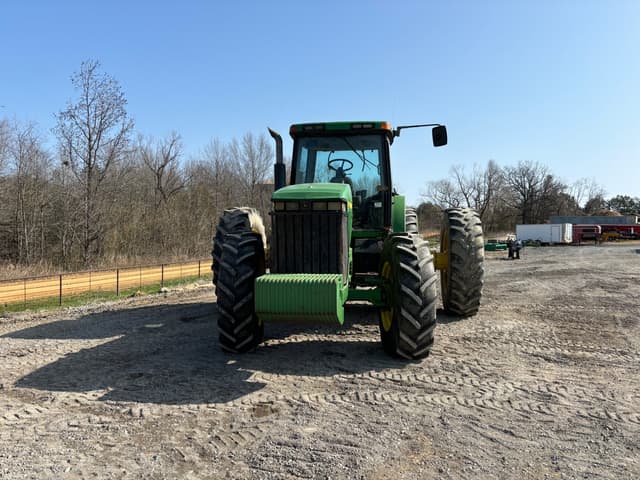 Image of John Deere 8400 equipment image 2