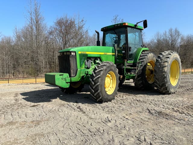 Image of John Deere 8400 equipment image 3
