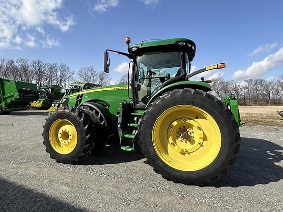 Image of John Deere 8400R equipment image 3