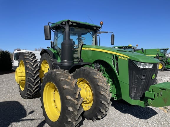 2018 John Deere 8400R Equipment Image0