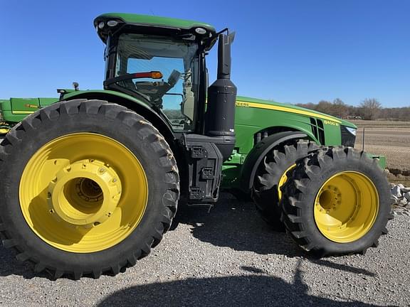 Image of John Deere 8400R Primary image