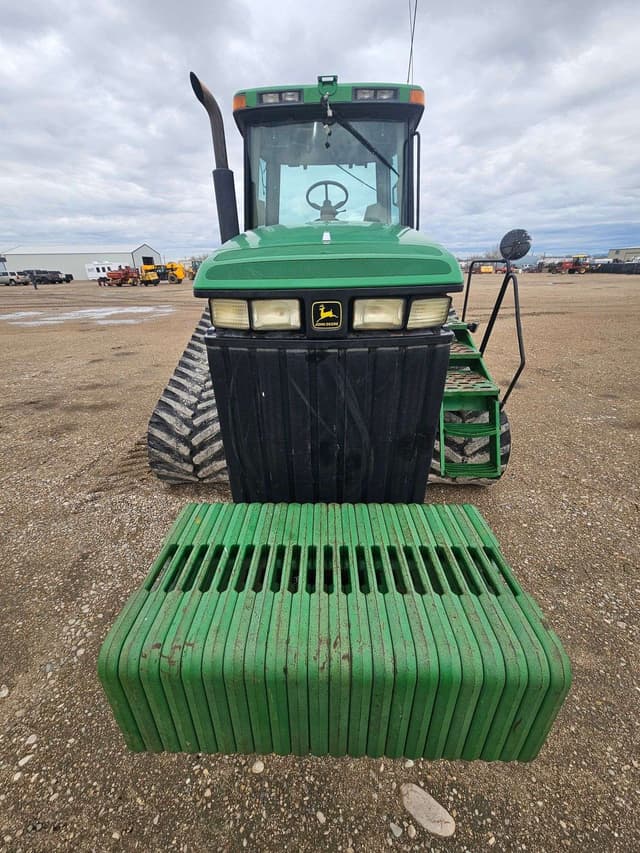 Image of John Deere 8400T equipment image 2