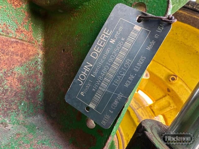 Image of John Deere 8400T equipment image 4