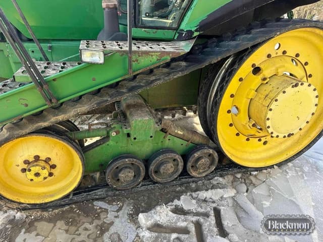 Image of John Deere 8400T equipment image 1