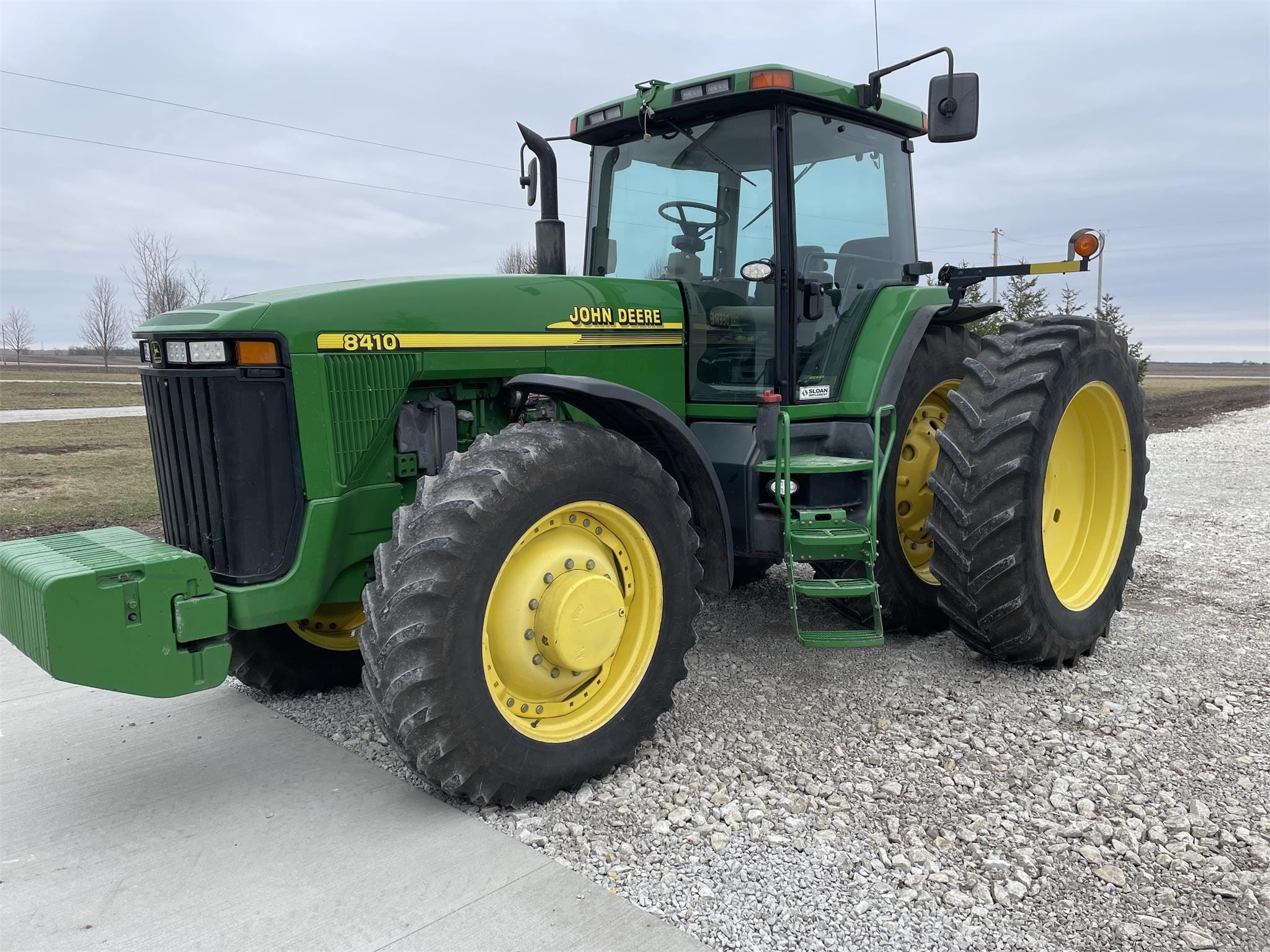 Main image John Deere 8410