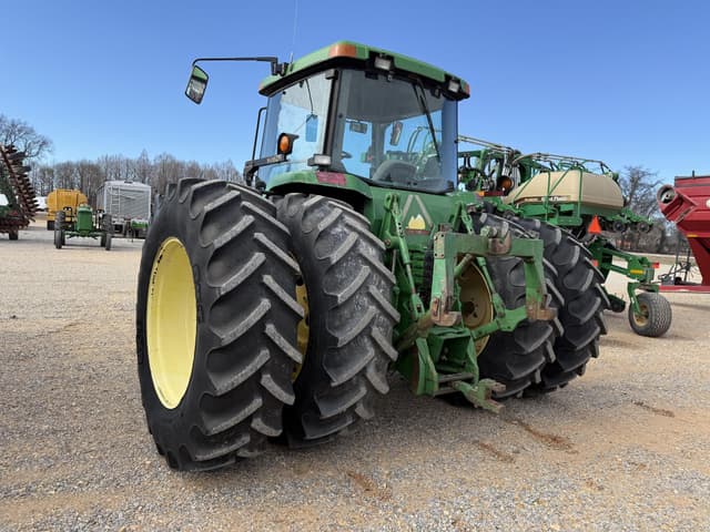 Image of John Deere 8410 equipment image 2