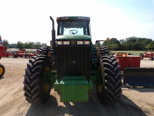 Image of John Deere 8410 equipment image 2