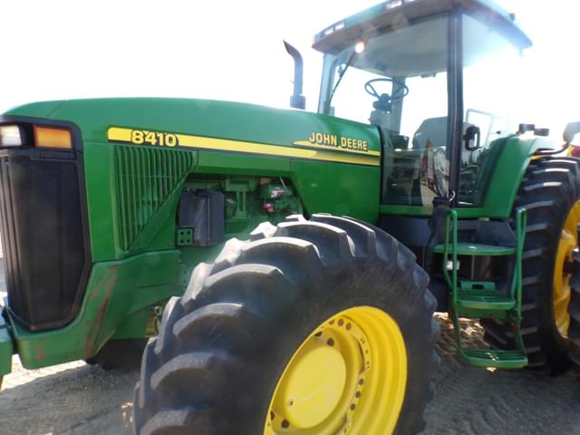 Image of John Deere 8410 equipment image 3