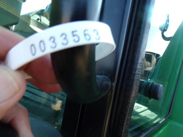Image of John Deere 8410 equipment image 1