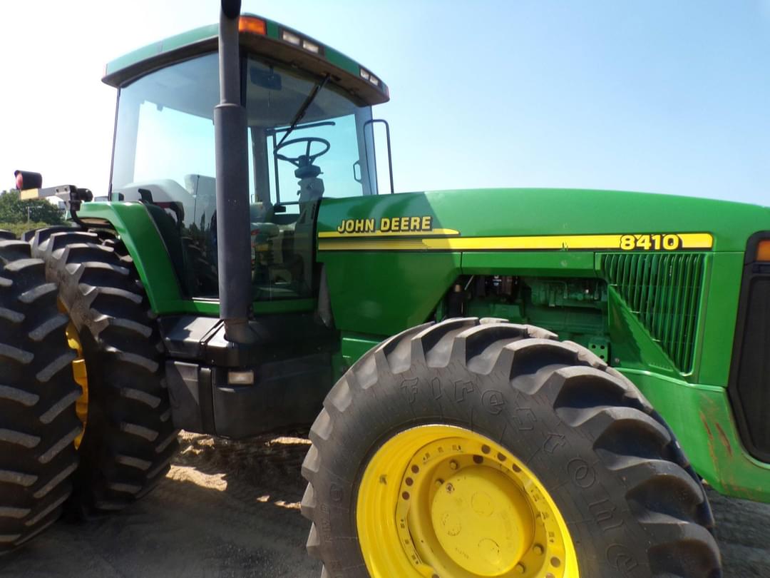 Image of John Deere 8410 Primary image