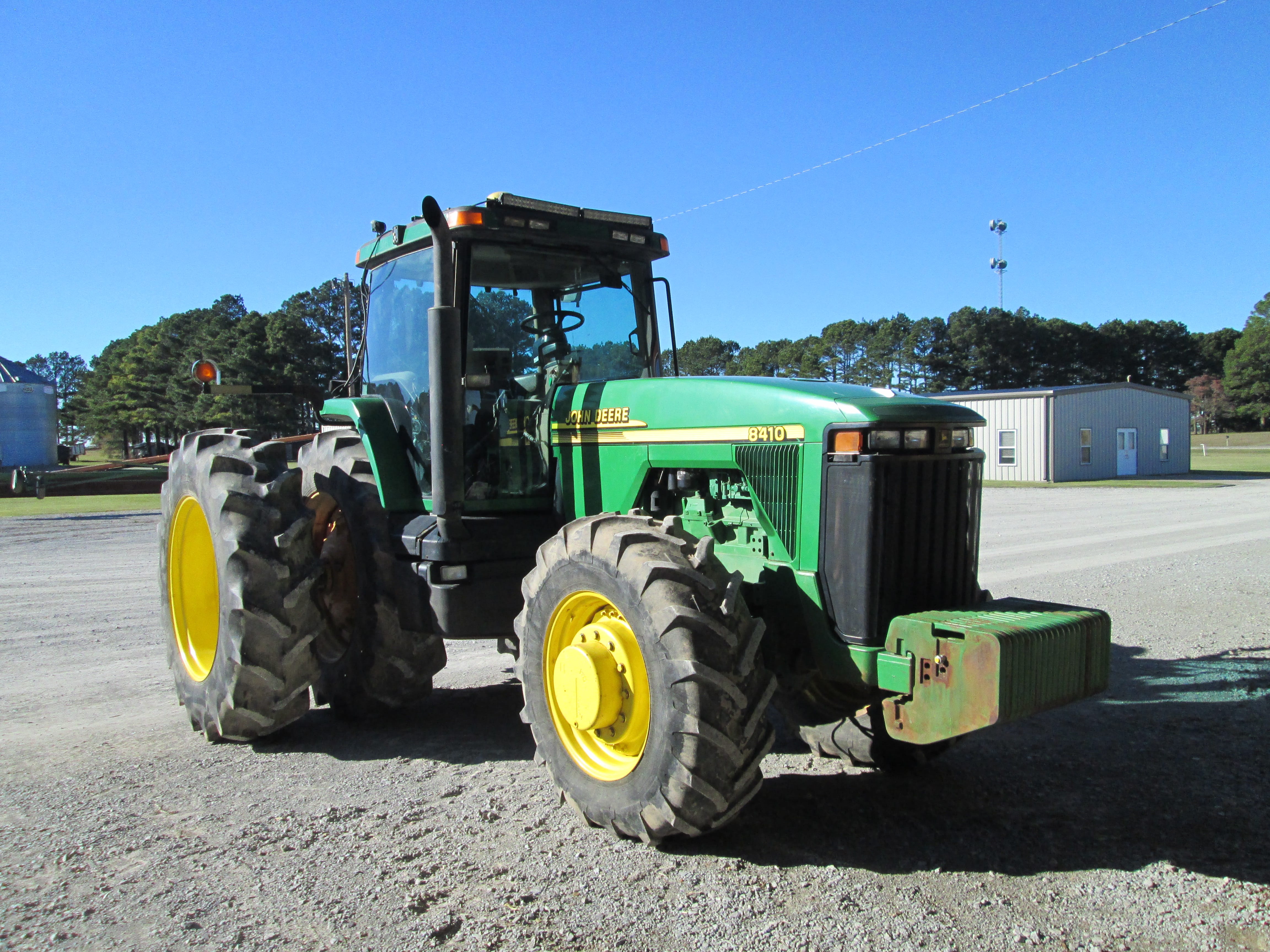 Main image John Deere 8410