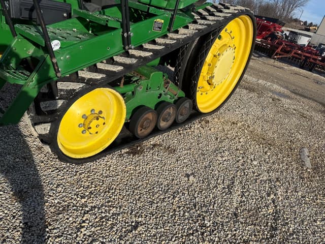 Image of John Deere 8410T equipment image 3