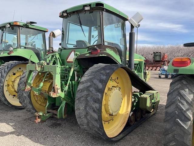 Image of John Deere 8410T equipment image 4