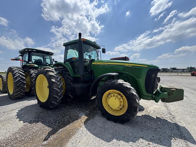 Image of John Deere 8420 equipment image 3
