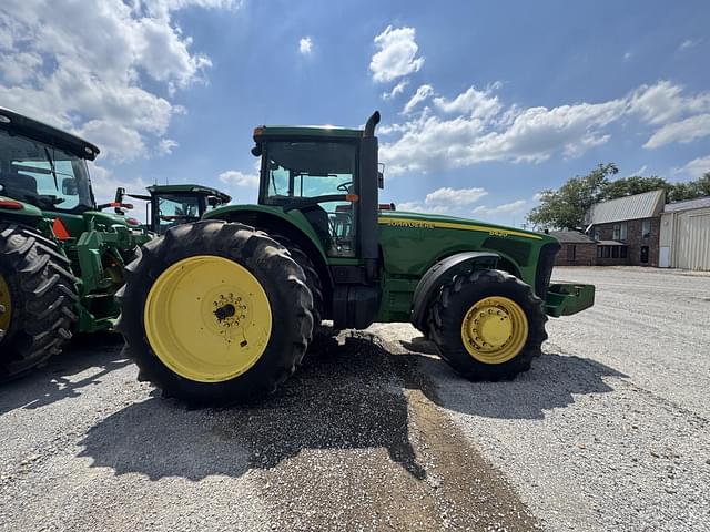 Image of John Deere 8420 equipment image 4