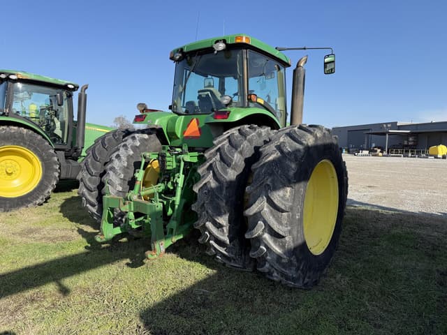 Image of John Deere 8420 equipment image 4