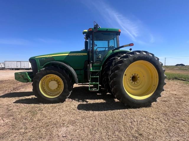 Image of John Deere 8420 equipment image 2