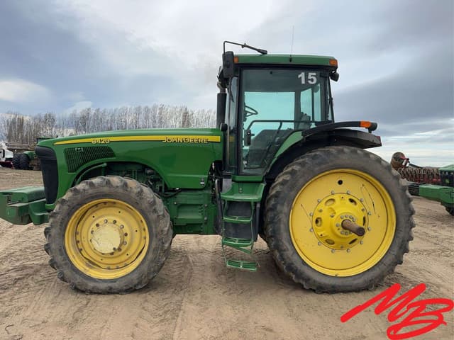 Image of John Deere 8420 equipment image 1