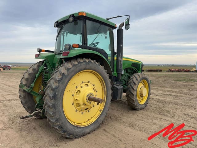 Image of John Deere 8420 equipment image 4