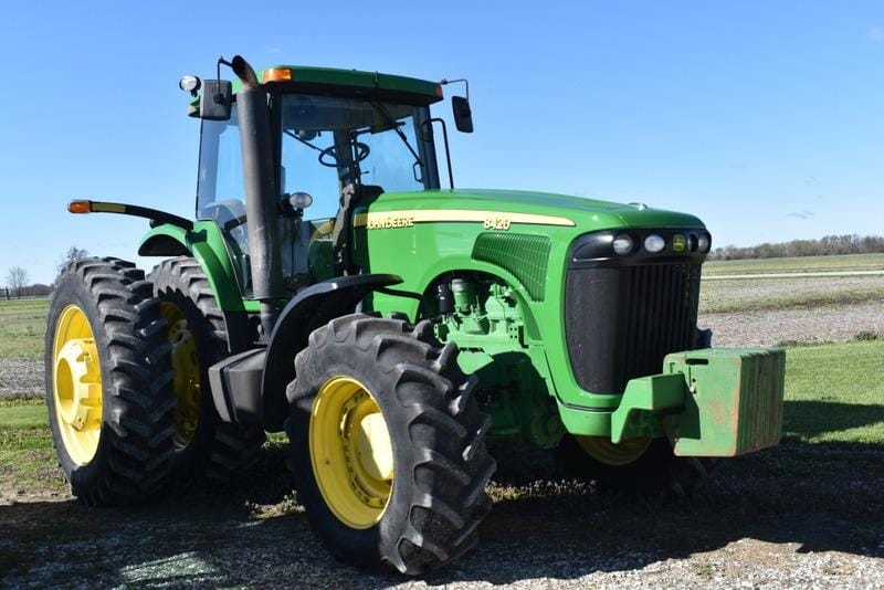 Main image John Deere 8420