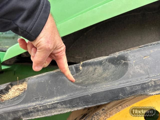 Image of John Deere 8420T equipment image 2