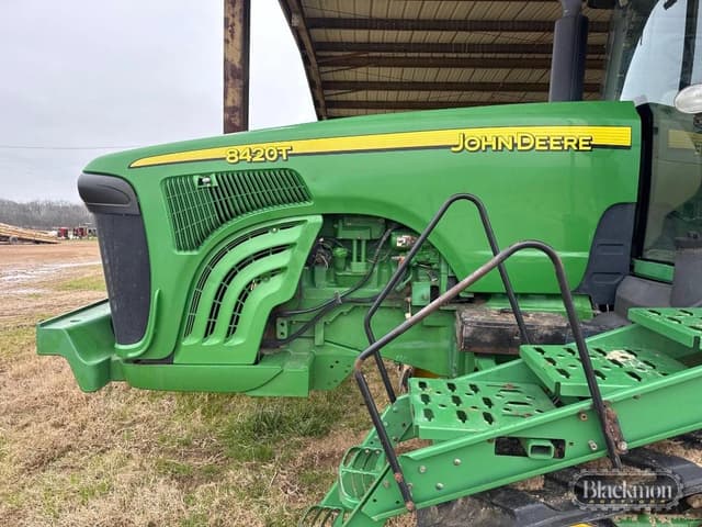 Image of John Deere 8420T equipment image 1