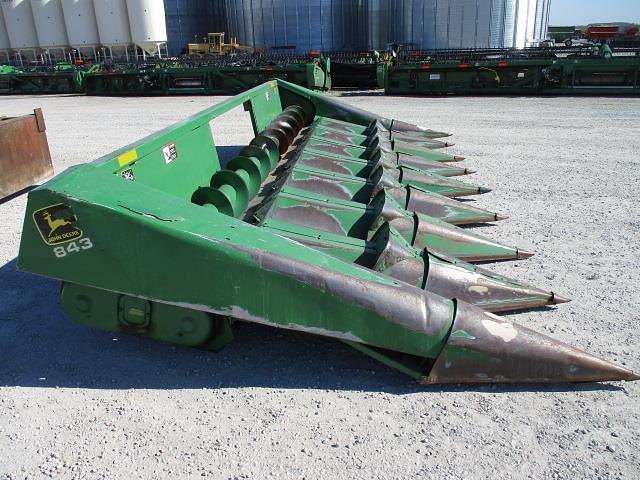 Image of John Deere 843 equipment image 3