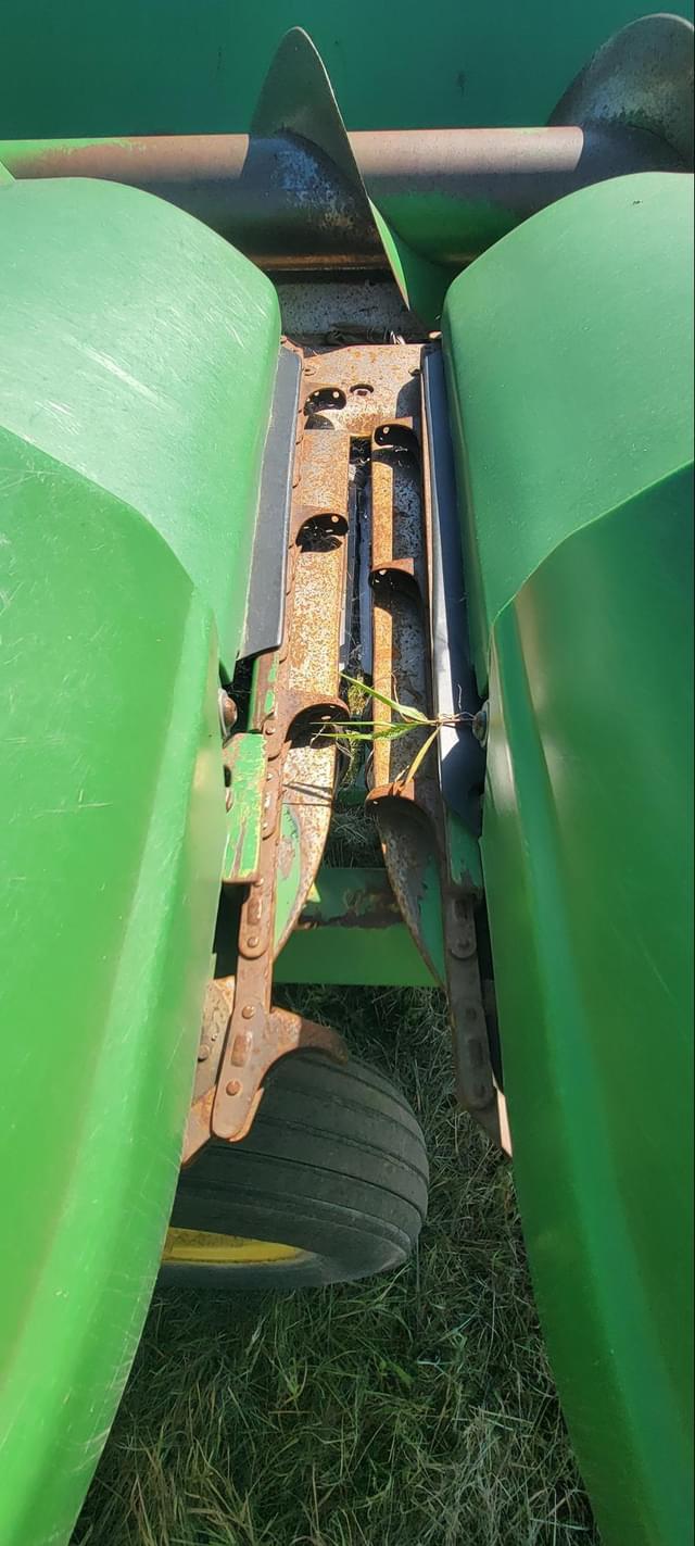 Image of John Deere 843 equipment image 1