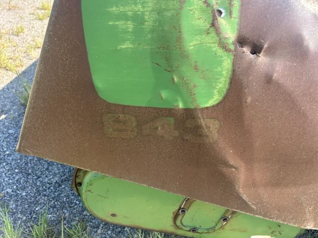 Image of John Deere 843 equipment image 4