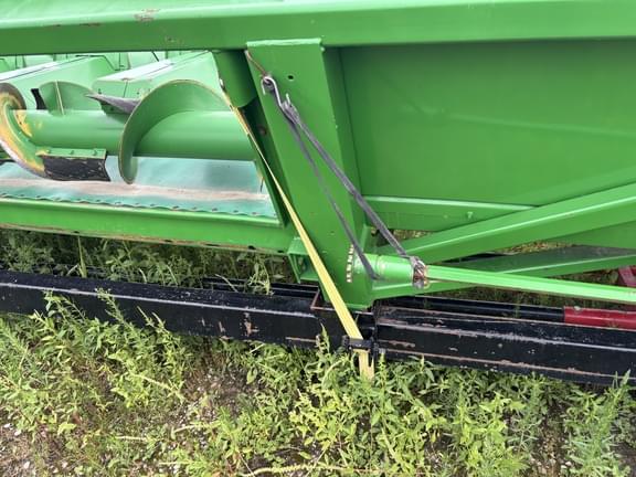 Image of John Deere 843 equipment image 1