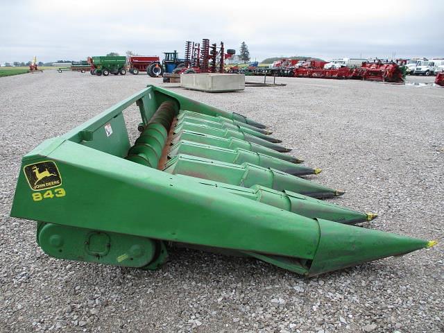 Image of John Deere 843 equipment image 3