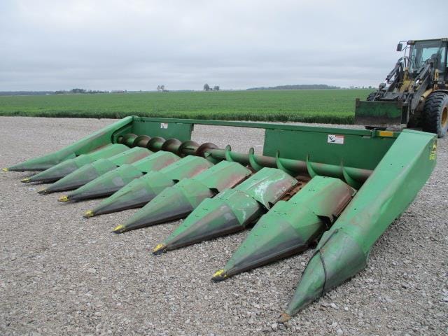 John Deere 843 Equipment Image0