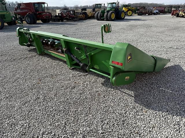 Image of John Deere 843 equipment image 4