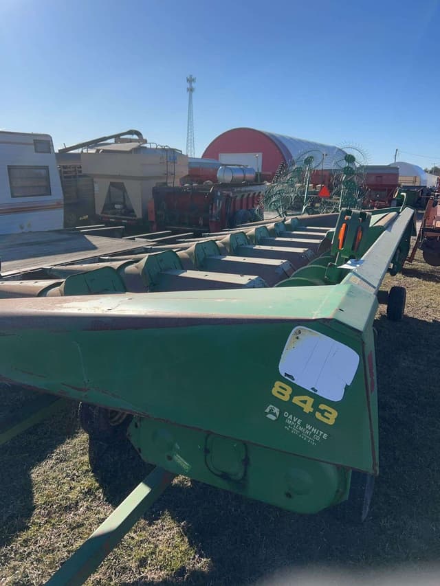 Image of John Deere 843 equipment image 1