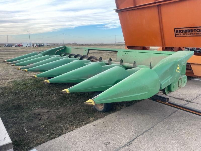 Main image John Deere 843