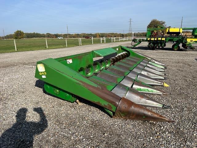 Image of John Deere 843 equipment image 2