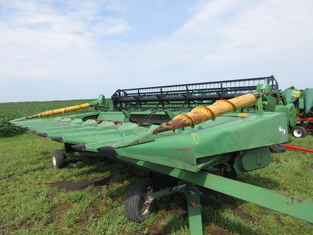 Image of John Deere 843 Primary image
