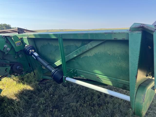 Image of John Deere 843 equipment image 4