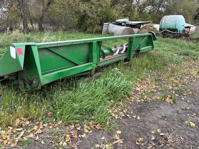 Image of John Deere 843 equipment image 3
